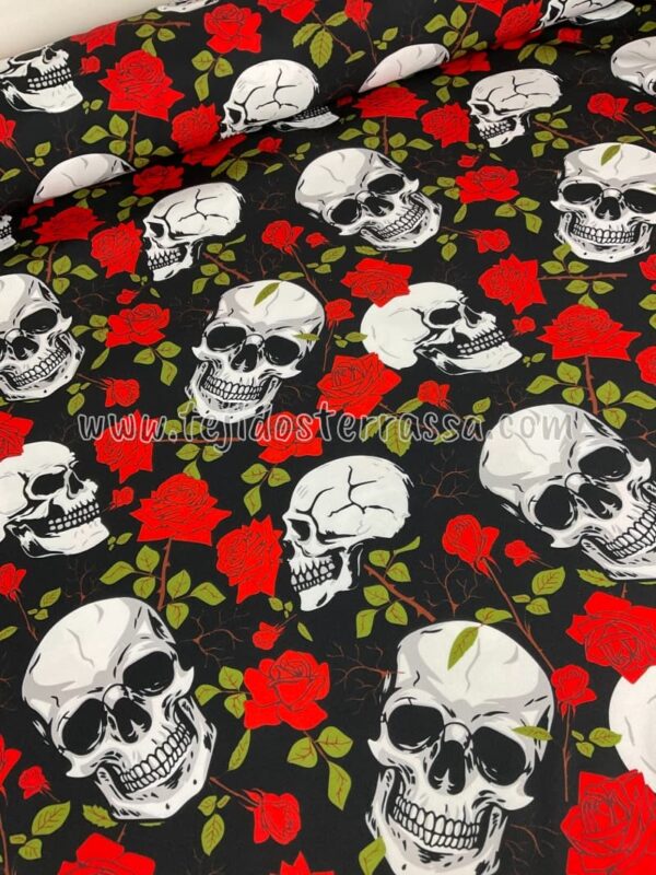 Strech estampado calaveras y rosas - Imagen 3
