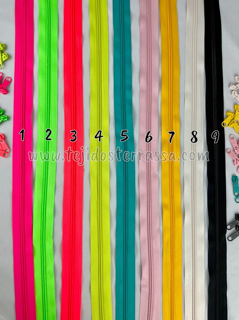 Cremallera continua nylon malla 5 mm.