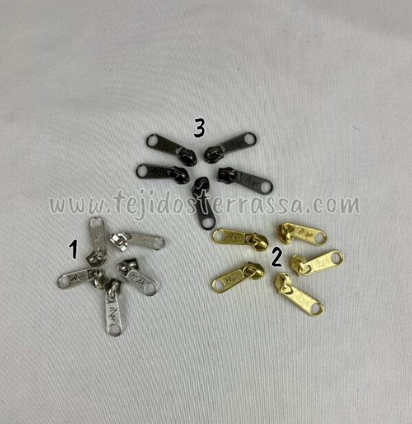 Cursor a juego con Cremallera metálica continua malla 5 mm.
